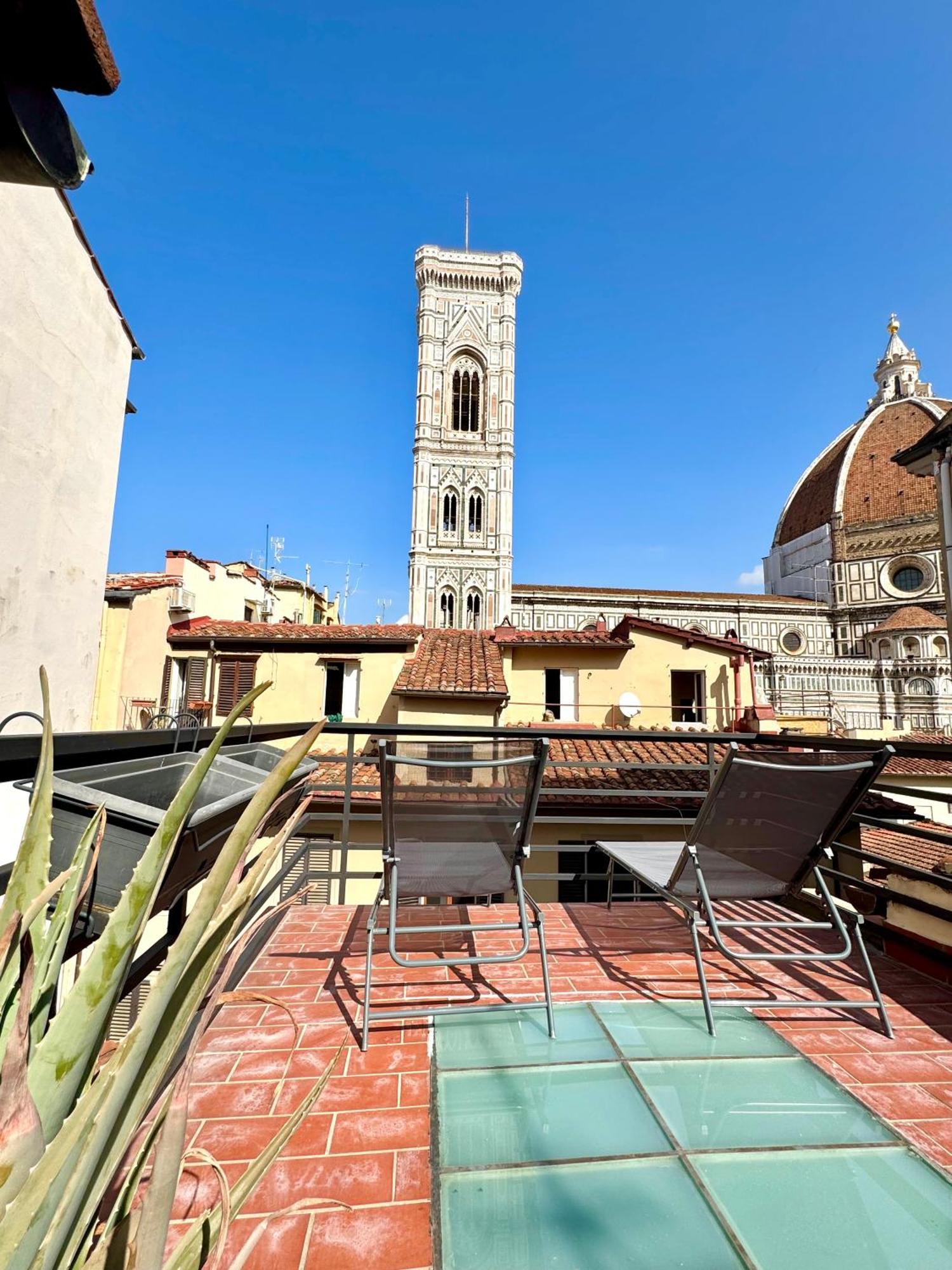 Rebecca Duomo View With Terrace Apartment Florence Exterior photo